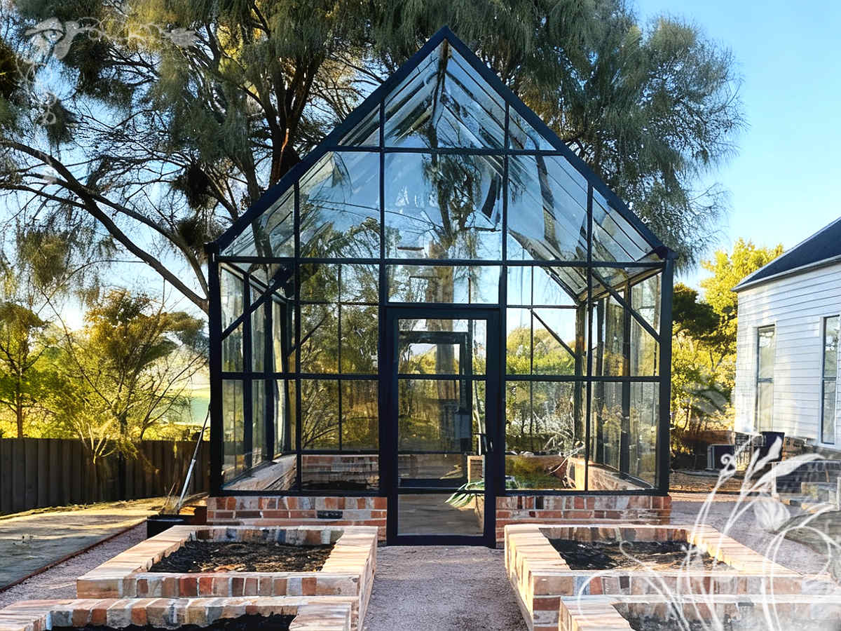 Glass roof greenhouse